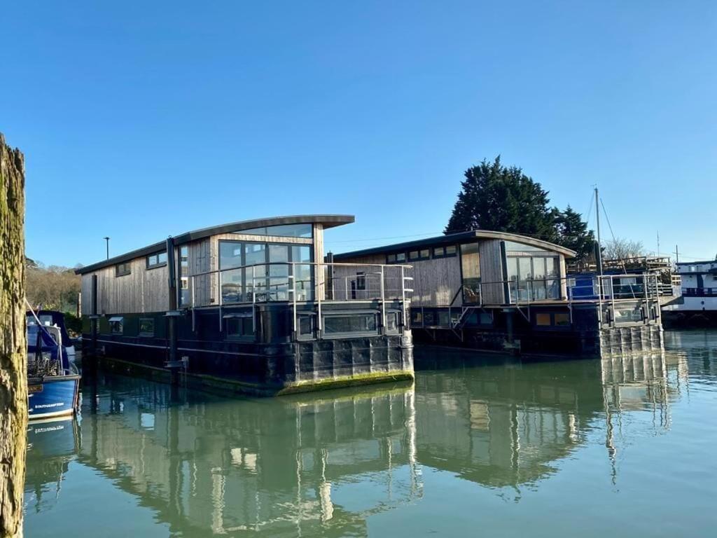 Houseboat Eleuthera ベンブリッジ エクステリア 写真